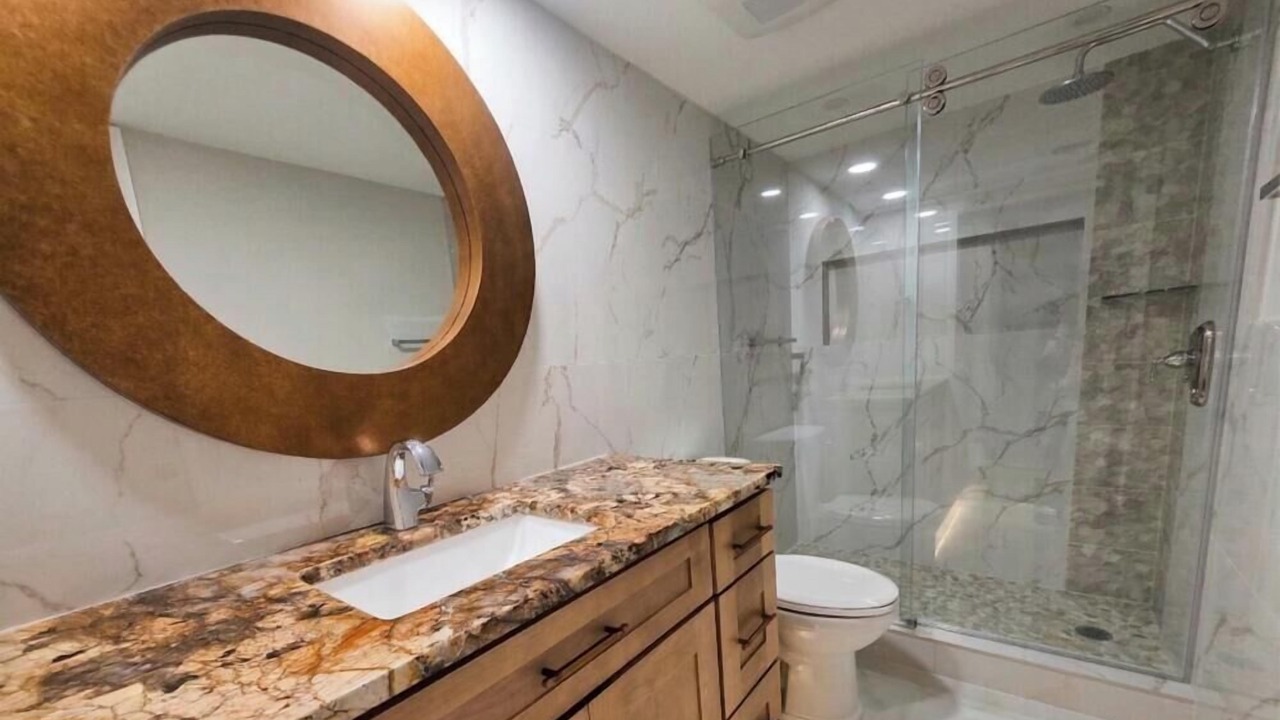 Photo of Bathroom in Sunset Beach