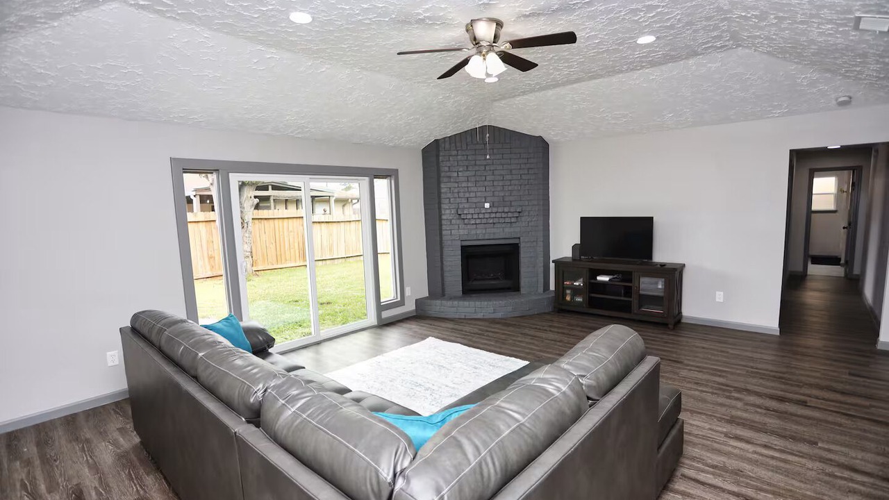 Photo of Livingroom in La Porte