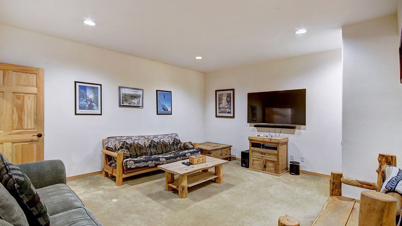 Photo of Livingroom in Boulder Ridge