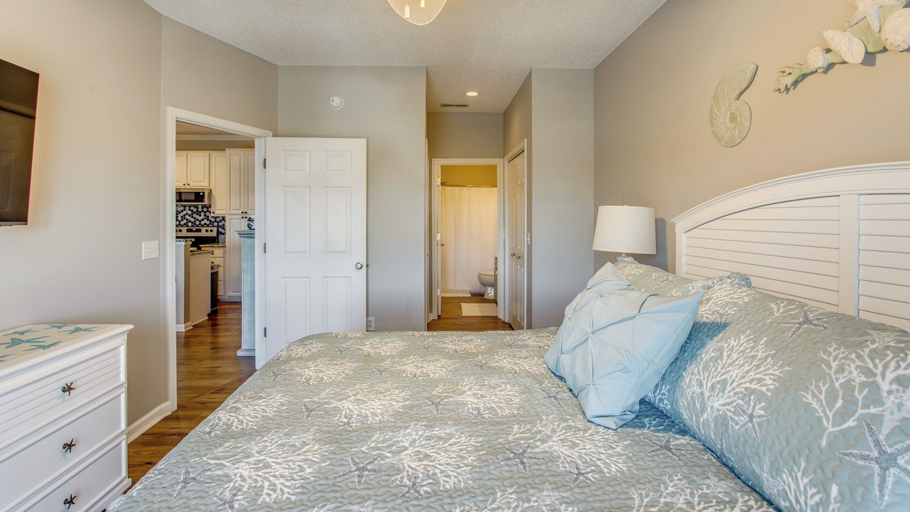 Photo of Bedroom in Carolina Yacht Landing