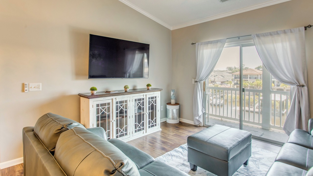 Photo of Livingroom in Carolina Yacht Landing
