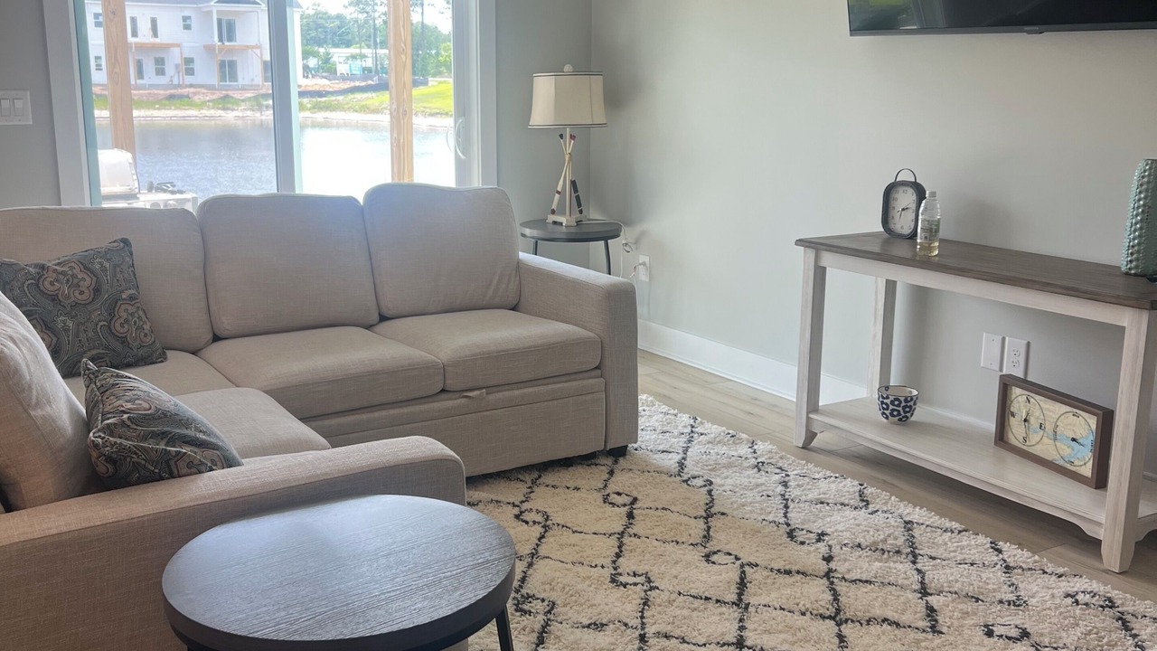 Photo of Livingroom in Longs