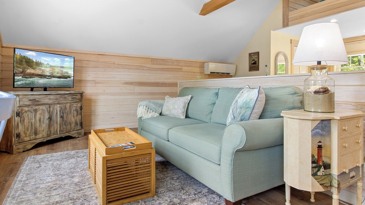 Photo of Livingroom in Cushing