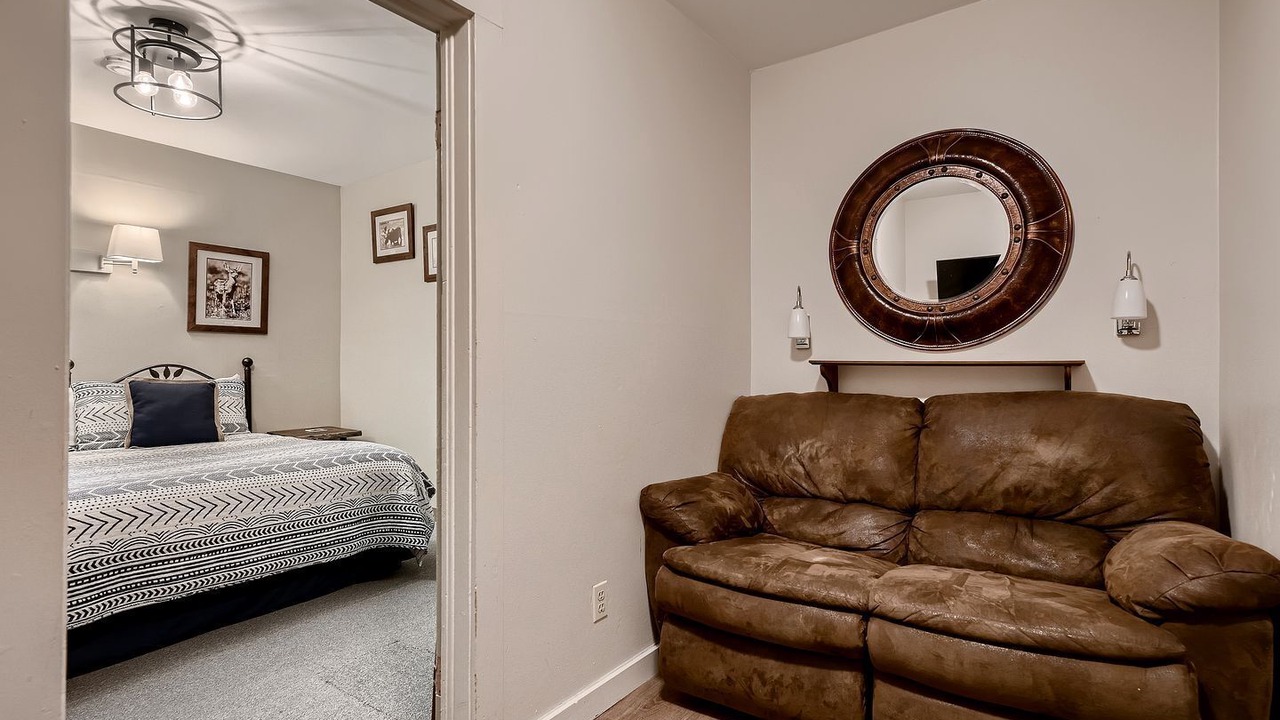 Photo of Bedroom in Historic District