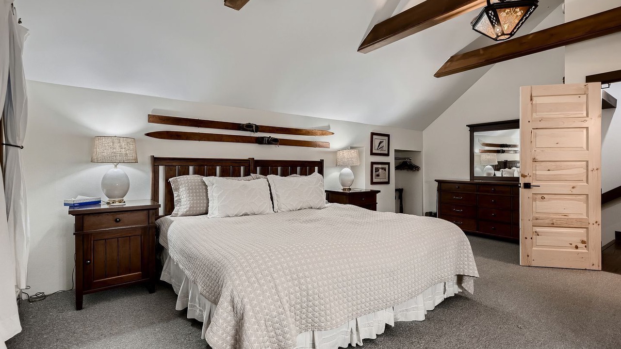 Photo of Bedroom in Historic District