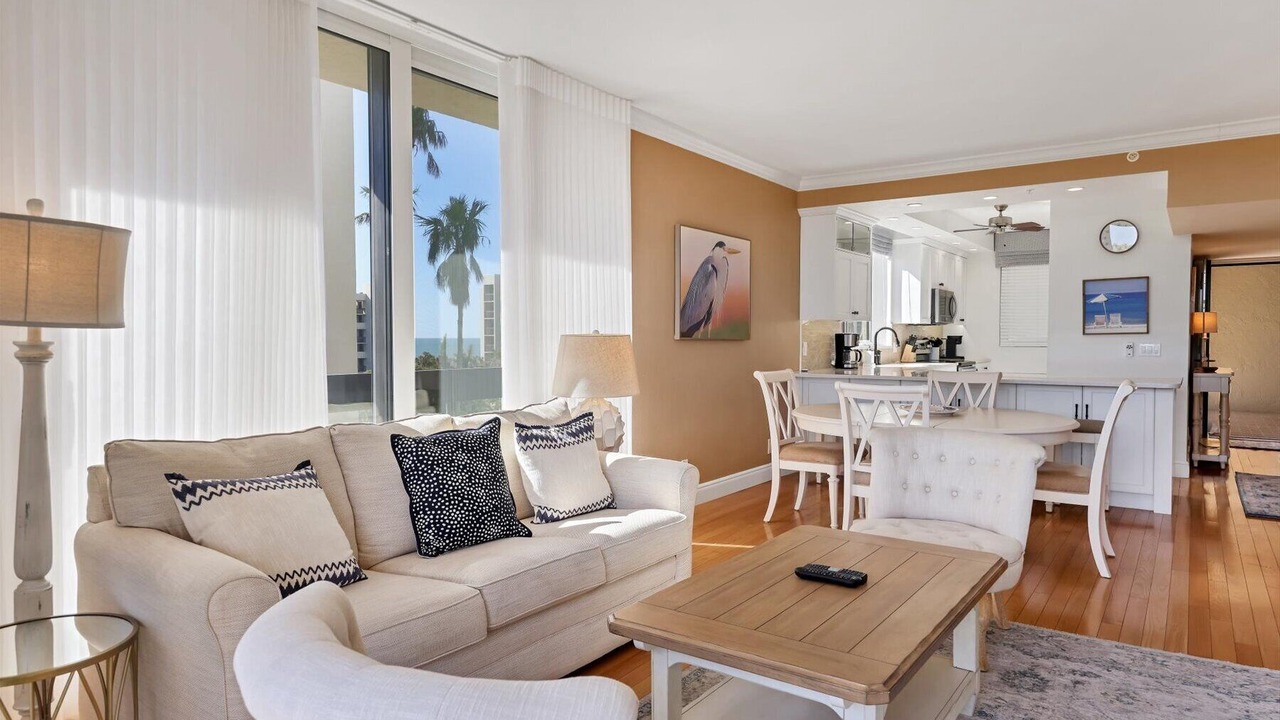 Photo of Bedroom in Longboat Key