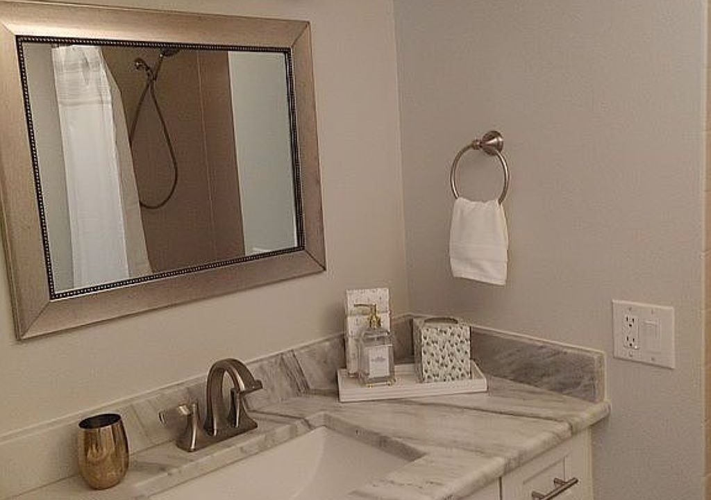 Photo of Bathroom in Island Estate