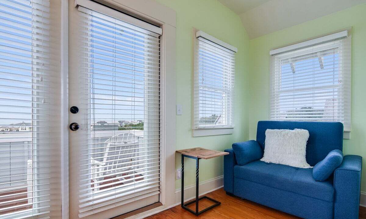 Photo of Livingroom in Flora's Bluff