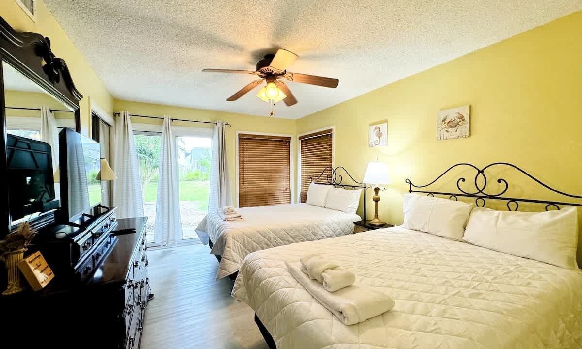 Photo of Bedroom in Little River
