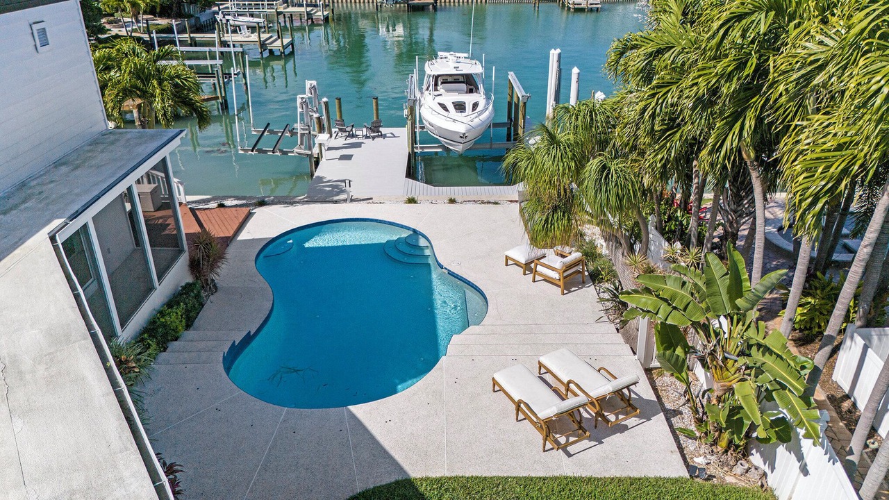 Photo of Outdoor in Capri Isle