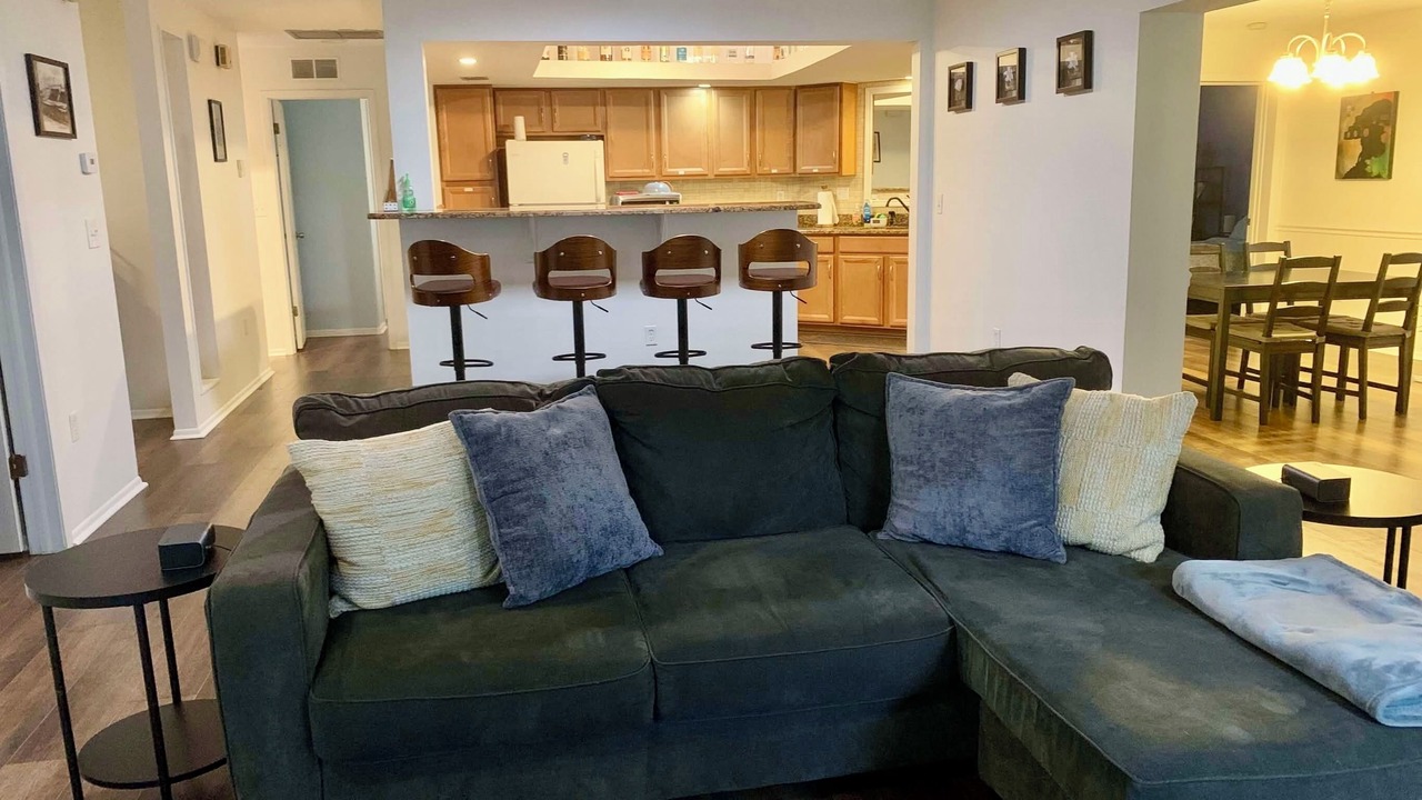 Photo of Livingroom in Pinebrook Estates