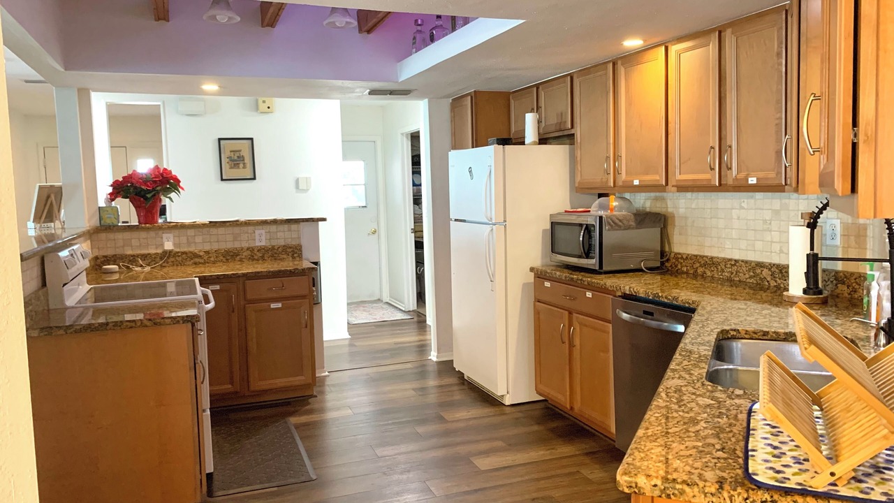 Photo of Kitchen in Pinebrook Estates