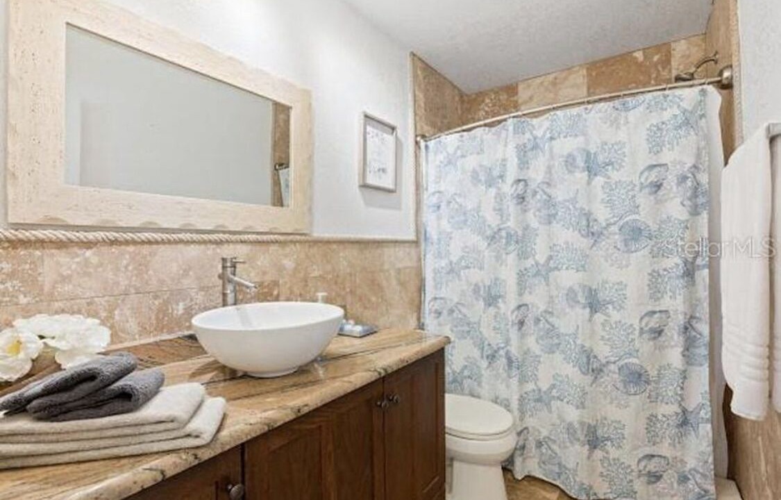 Photo of Bathroom in Largo