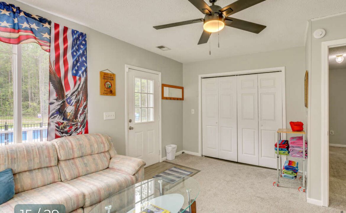 Photo of Livingroom in Little River