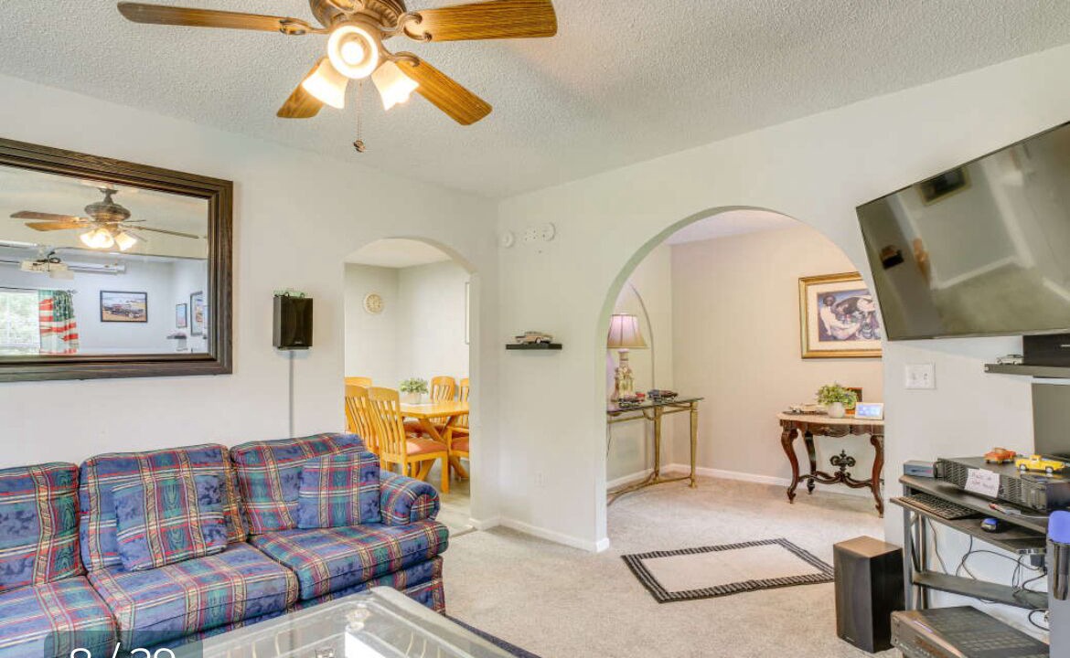 Photo of Livingroom in Little River
