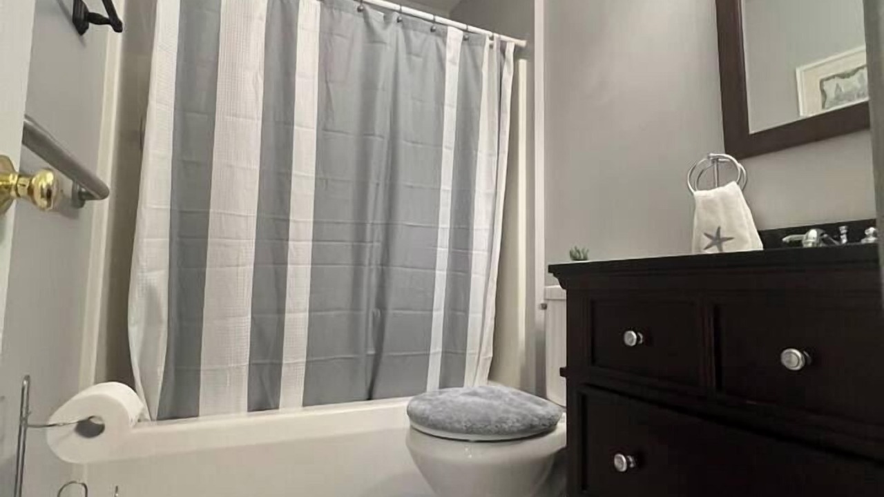 Photo of Bathroom in South View