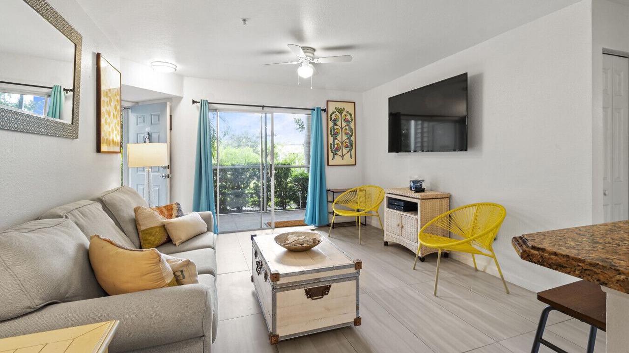 Photo of Livingroom in Central Sarasota