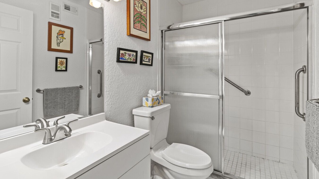 Photo of Bathroom in Central Sarasota