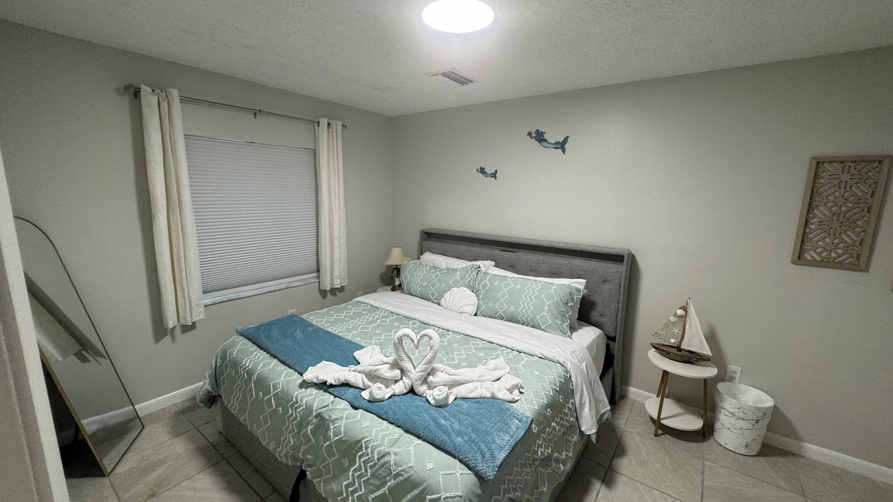 Photo of Bedroom in Somerset Lakes