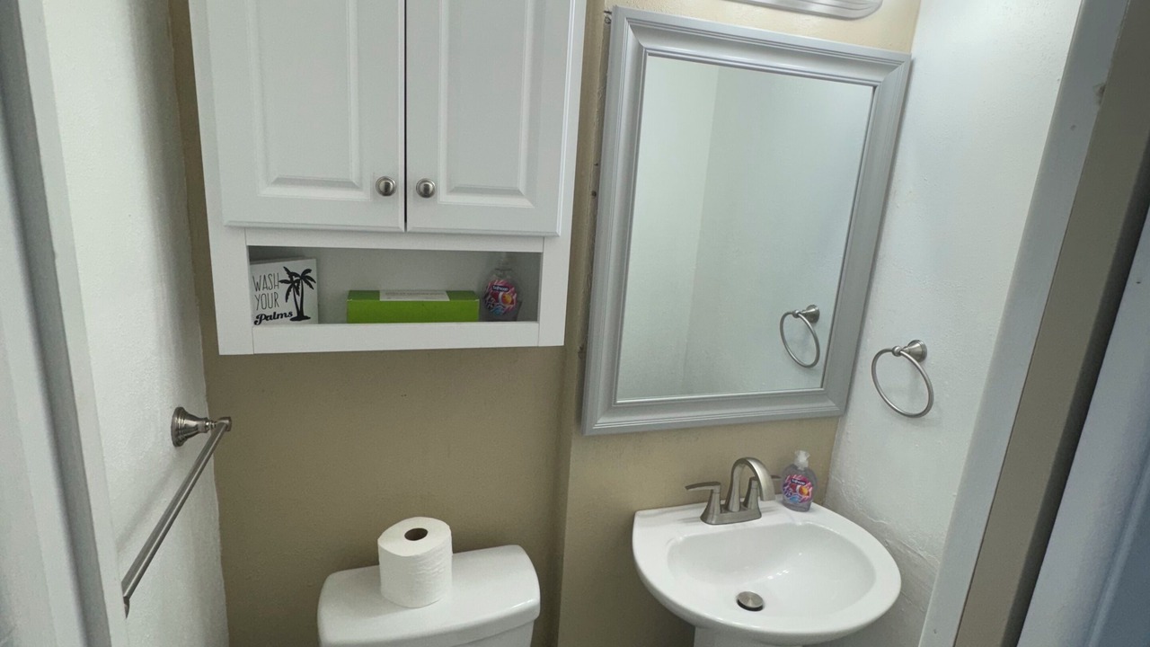 Photo of Bathroom in Somerset Lakes