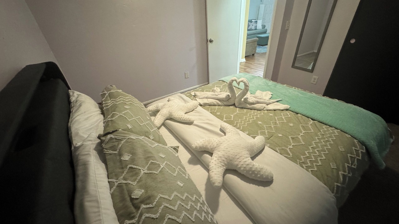 Photo of Bedroom in Somerset Lakes
