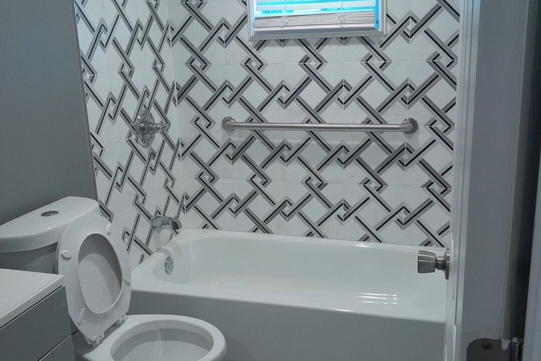 Photo of Bathroom in Belleair Bluffs