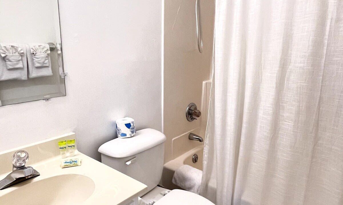 Photo of Bathroom in Little River