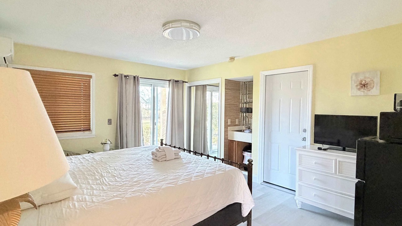 Photo of Bedroom in Little River