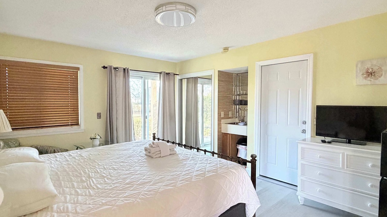 Photo of Bedroom in Little River