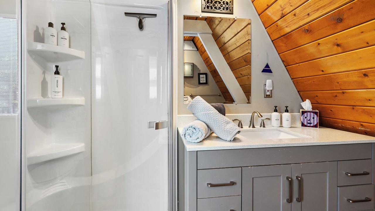 Photo of Bathroom in Divide