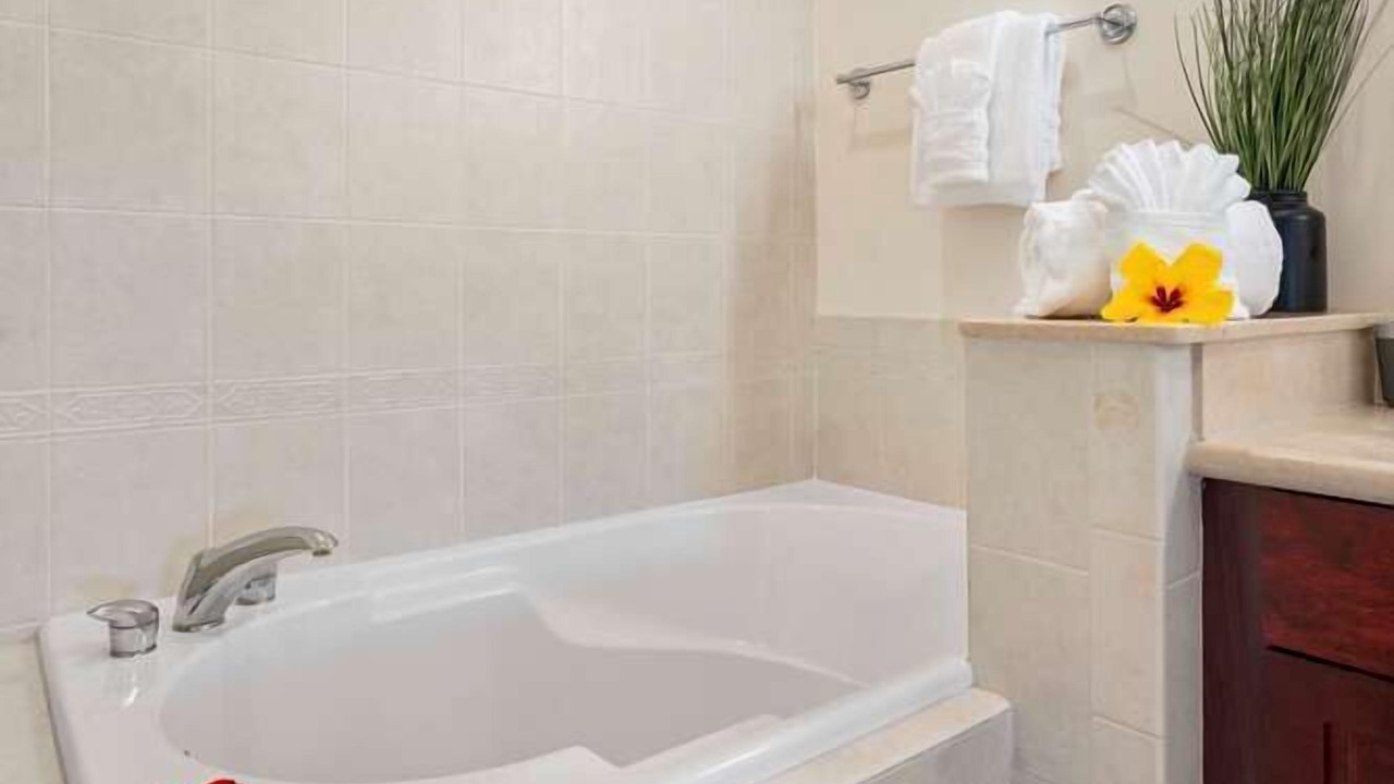 Photo of Bathroom in Waikoloa