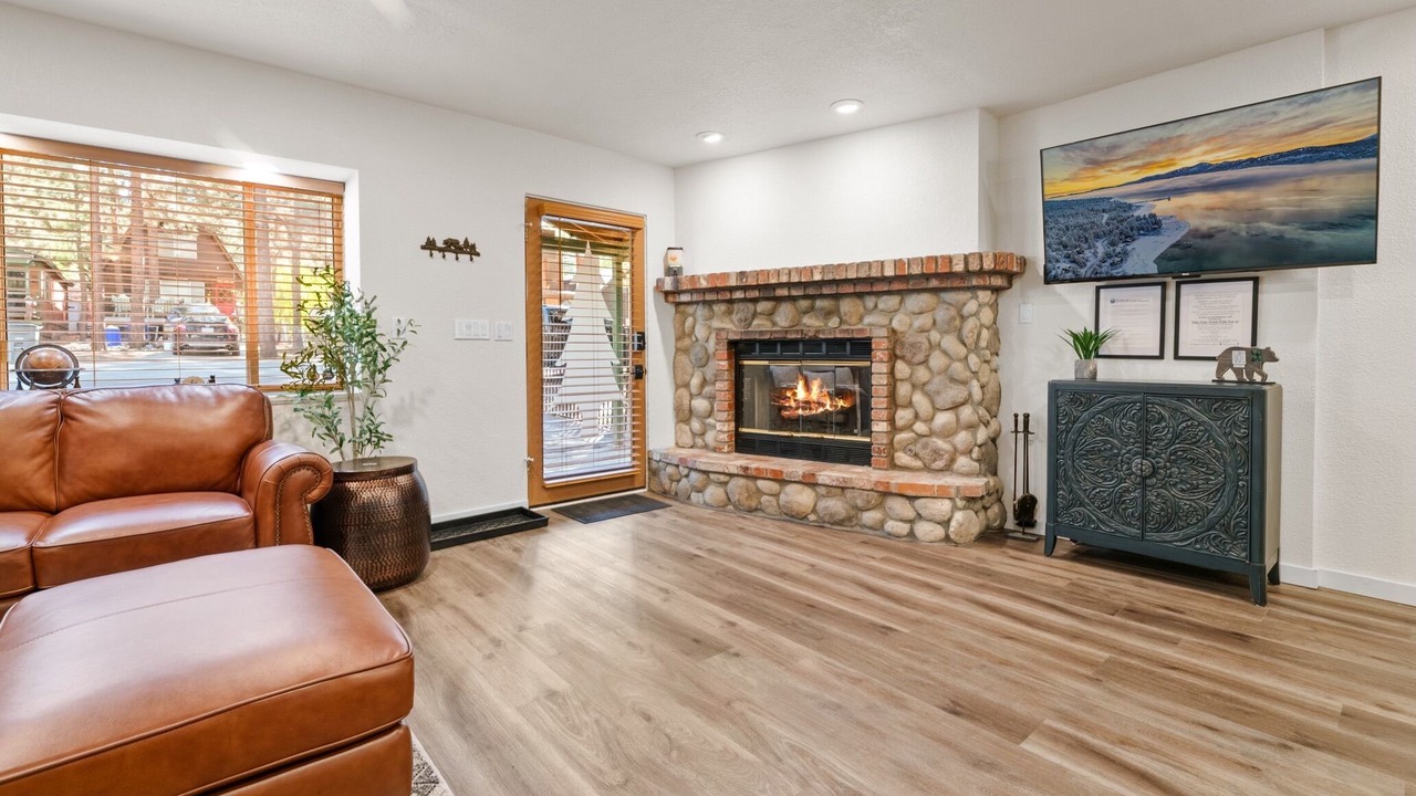 Photo of Livingroom in Big Bear Lake