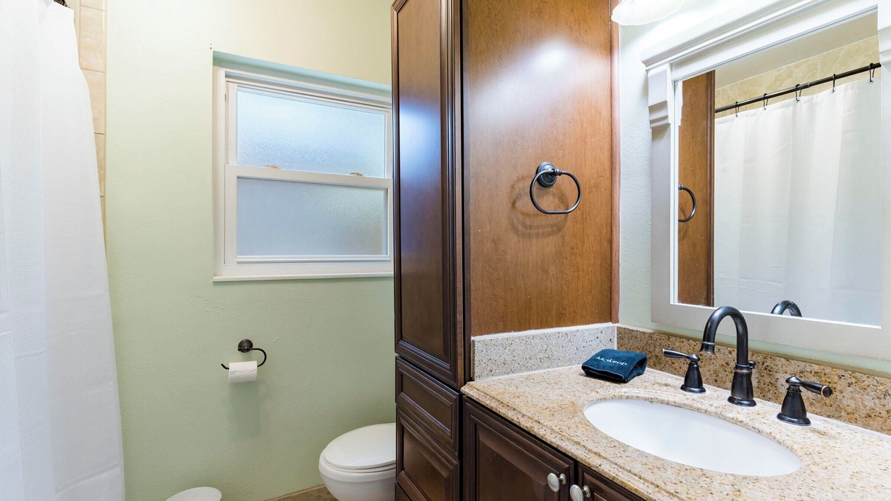 Photo of Bathroom in Harbor Hills