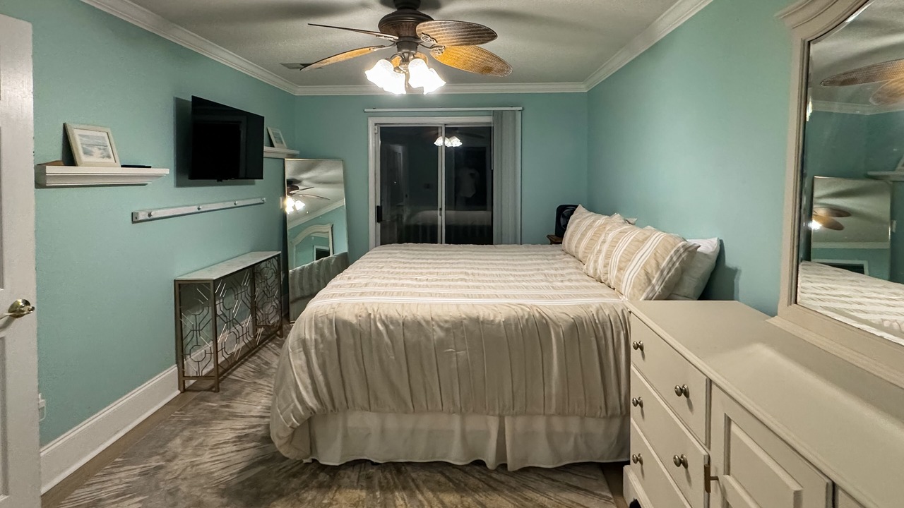 Photo of Bedroom in Carolina Yacht Landing