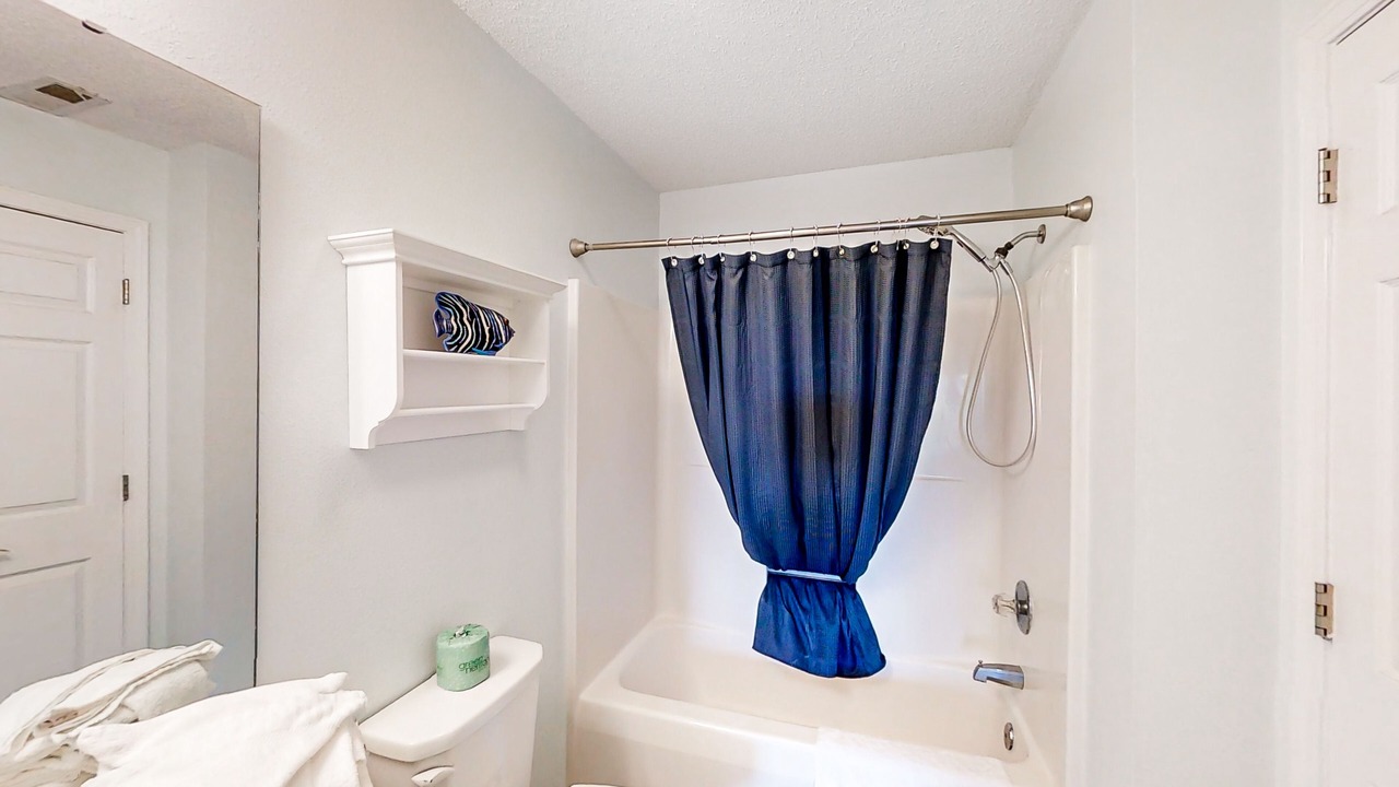 Photo of Bathroom in Carolina Yacht Landing