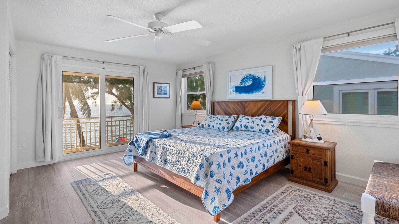 Photo of Bedroom in Sunset Beach