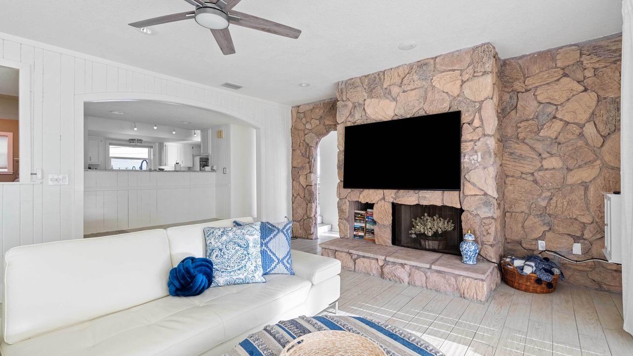 Photo of Livingroom in Sunset Beach