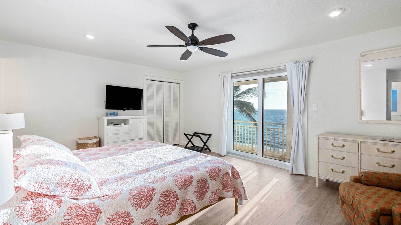 Photo of Bedroom in Sunset Beach