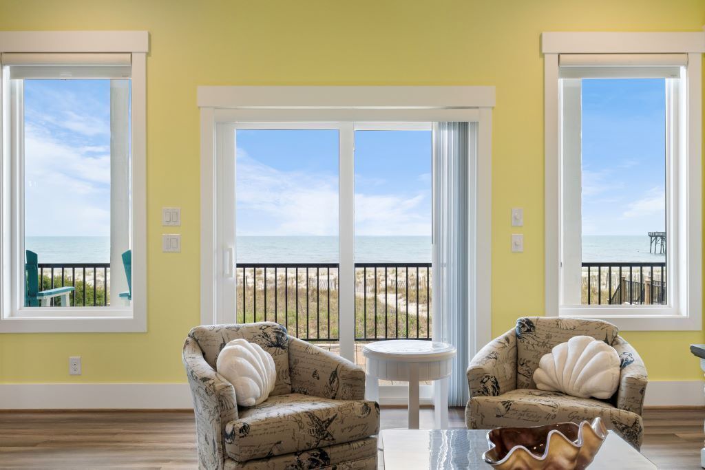 Photo of Livingroom in Holden Beach