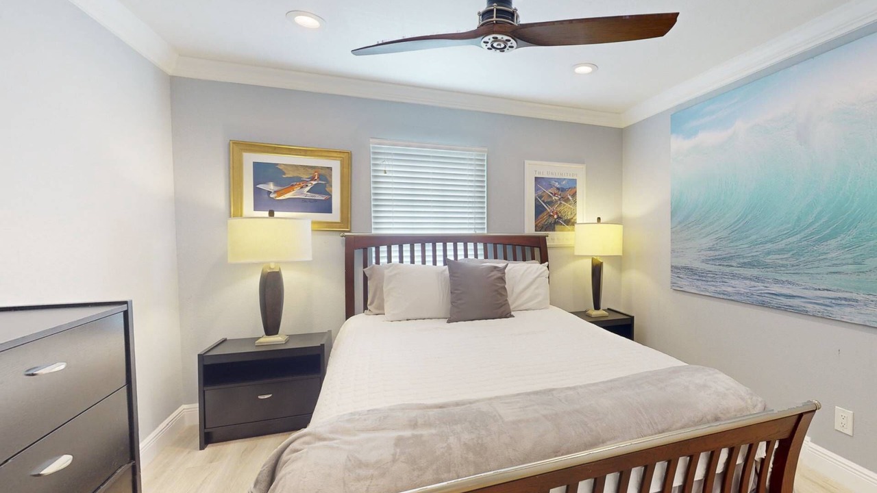 Photo of Bedroom in Capri Isle