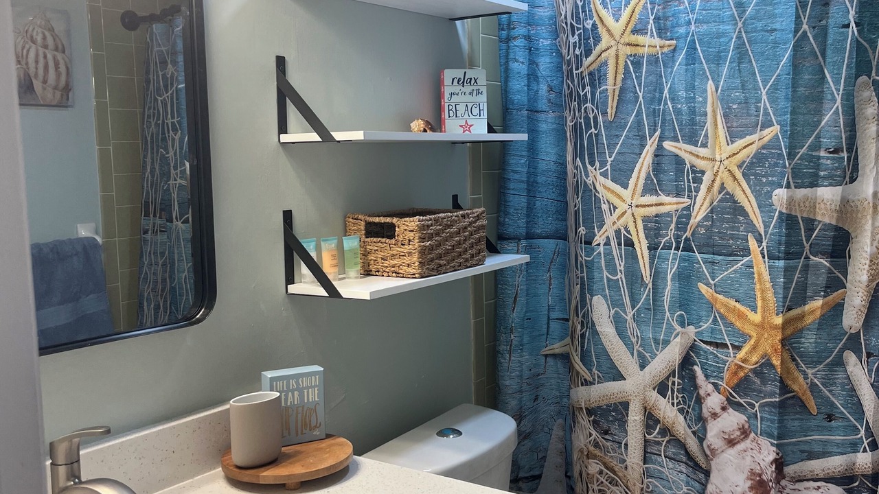 Photo of Bathroom in Sunset Beach