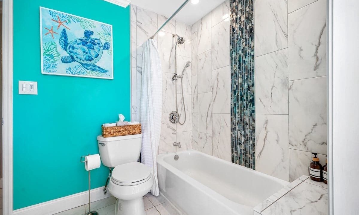 Photo of Bathroom in Largo