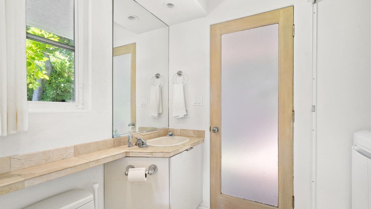 Photo of Bathroom in Hawaii Kai