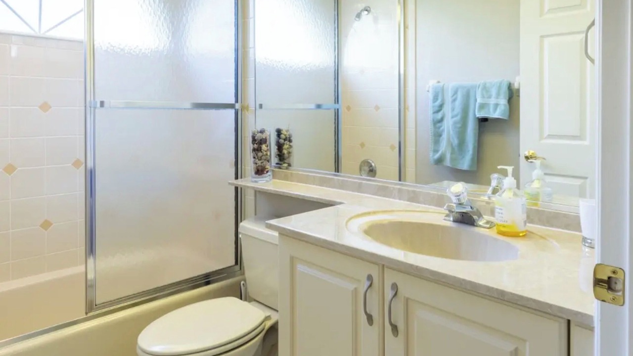 Photo of Bathroom in Bird Key