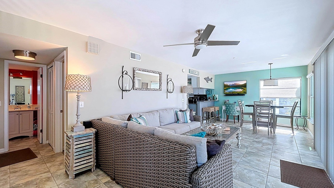 Photo of Livingroom in Sunset Beach