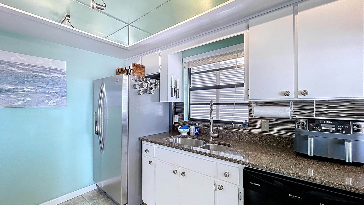 Photo of Kitchen in Sunset Beach