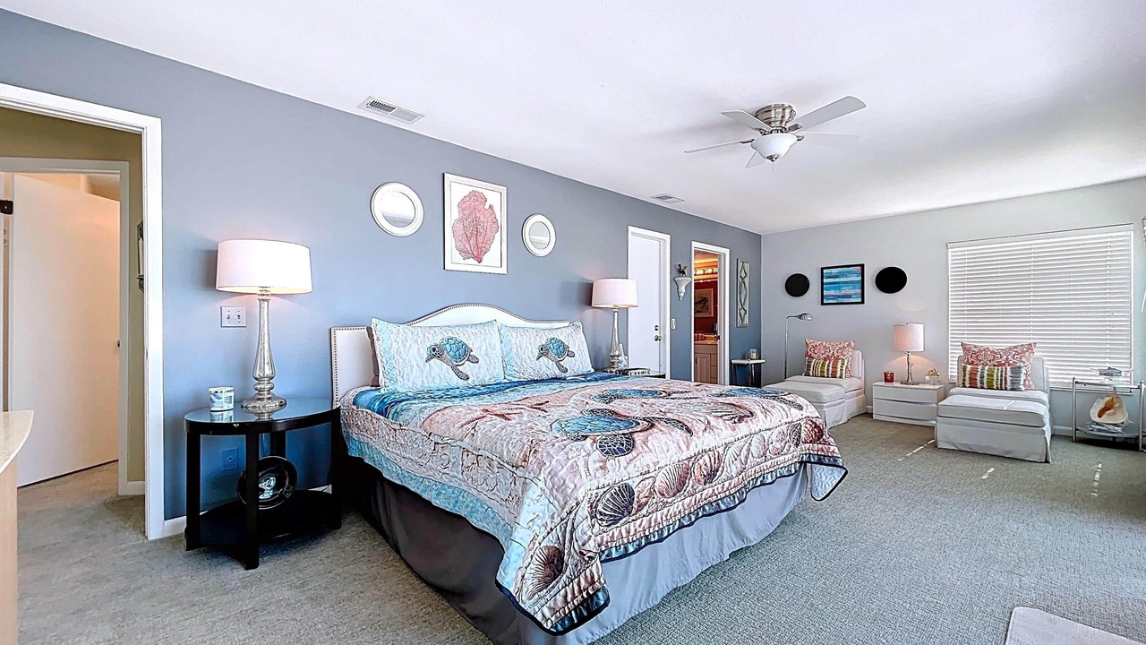 Photo of Bedroom in Sunset Beach