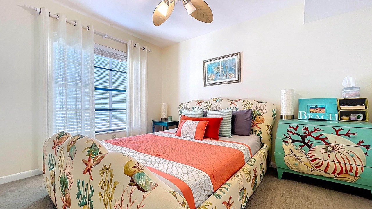 Photo of Bedroom in Sunset Beach
