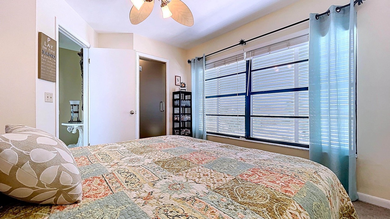 Photo of Bedroom in Sunset Beach