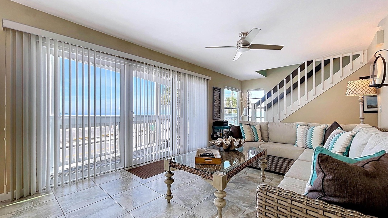 Photo of Livingroom in Sunset Beach
